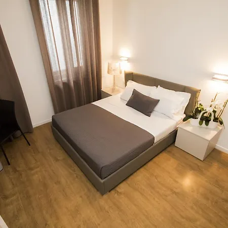 Sissi Lejlighedshotel Trieste
